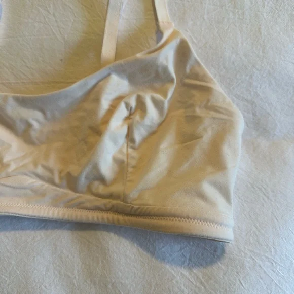 (2) Gap Live-In Pretty Bralette - Picture 6 of 8